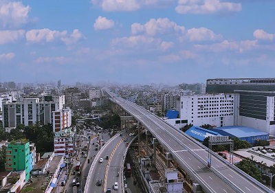 الطريق السريع المرتفع لمطار دكا في بنغلاديش